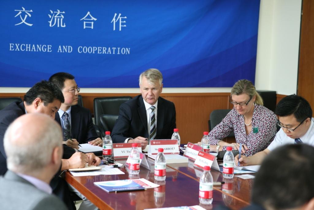 The Delegation of Britain’s Royal College of Defense Studies Pays a Visit to IISS, PKU1.jpg