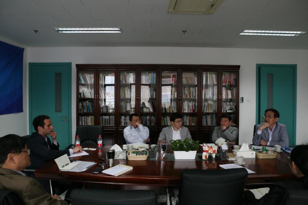 Dr. Jeffery Mankoff Pays a Visit to IISS, PKU and Gives a Special Report1.JPG Dr. Jeffery Mankoff Pays a Visit to IISS, PKU and Gives a Special Report1.JPG